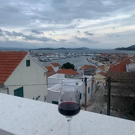 Apartment Lusy Tribunj (Sibenik-Knin)