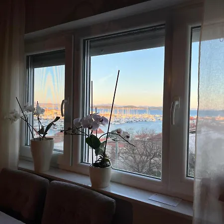 Lusy * Tribunj (Sibenik-Knin)