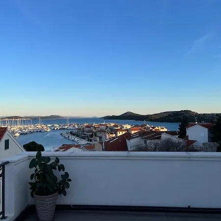 Lusy * Tribunj (Sibenik-Knin)