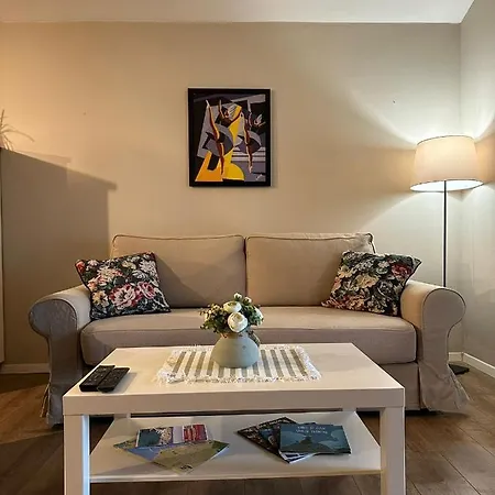 Lusy Apartman *
