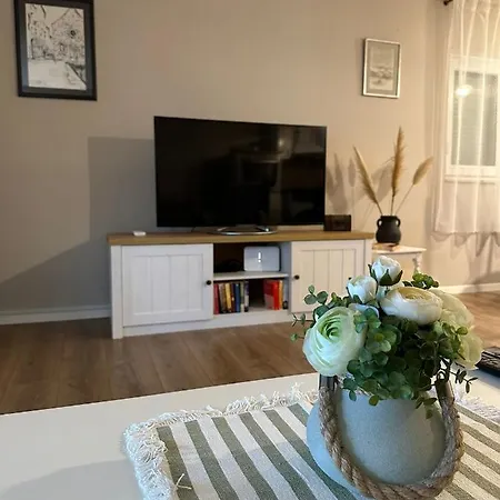 Lusy * Tribunj (Sibenik-Knin)